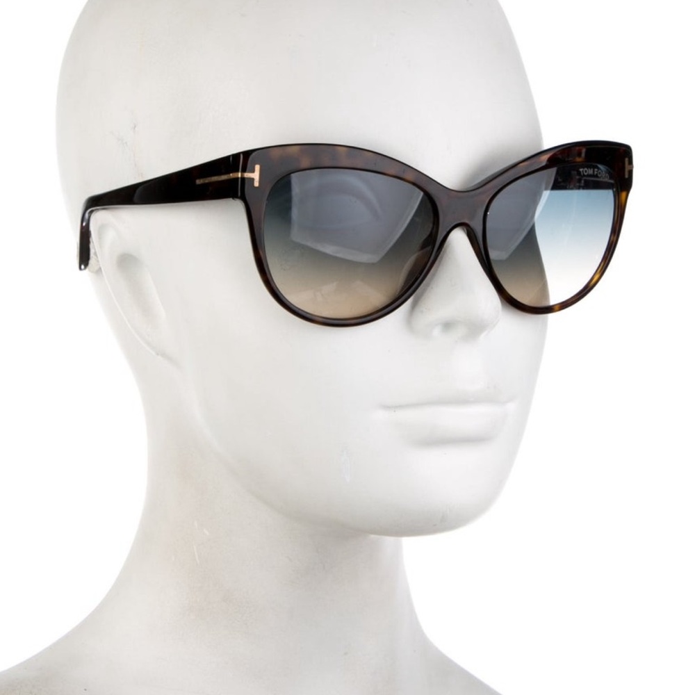 Tom Ford Tortoise Shell Sunglasses